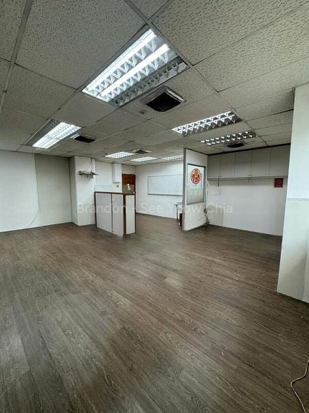 Office for Sale in  Orchard Towers - Image 3